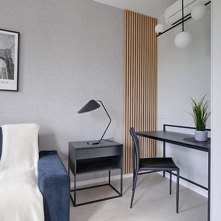 Ferienwohnung Modern Studio Targowa 10 Ac Warschau Exterior foto
